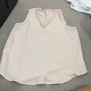 Sleeveless light pink Lace Trim Top